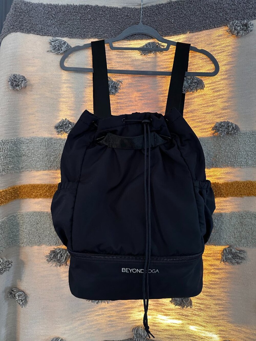 Beyond Yoga Convertible Gym Bag Backpack Black $80 Retail